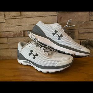 Men’s running shoe